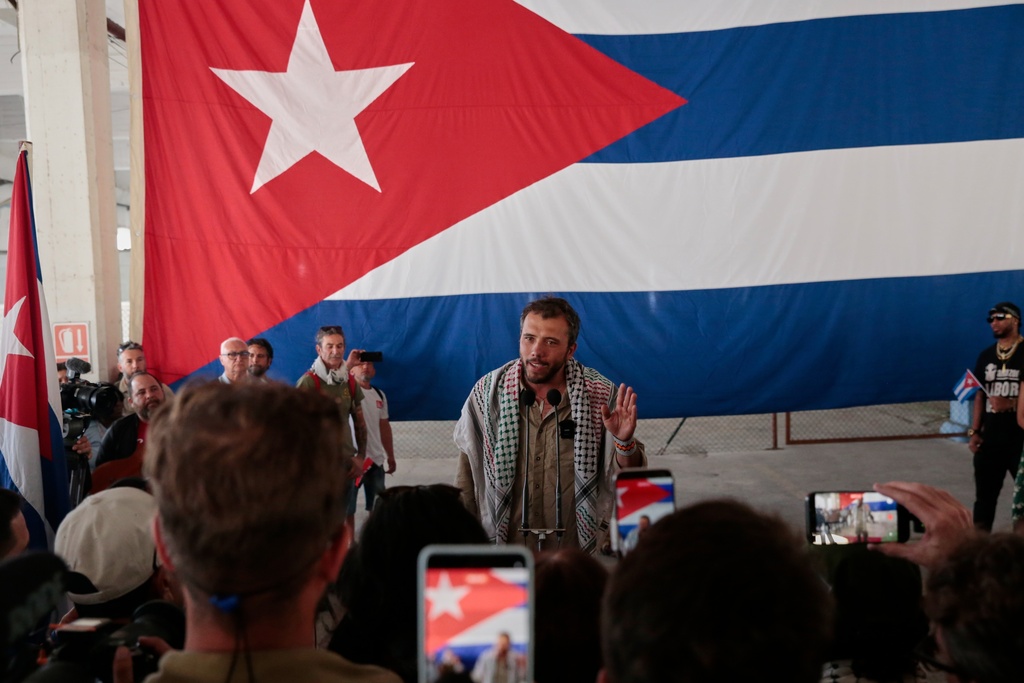 Aid ships dock in Cuba as country faces economic and energy crisis