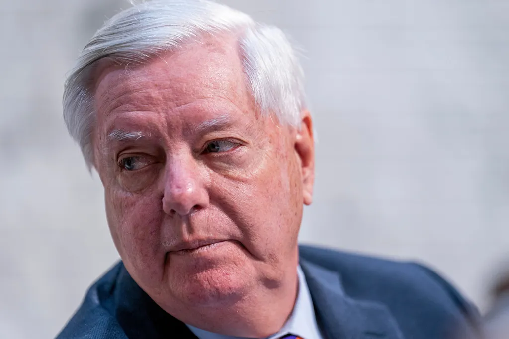 Lindsey Graham faces criticism over Disney trip as Iran tensions escalate