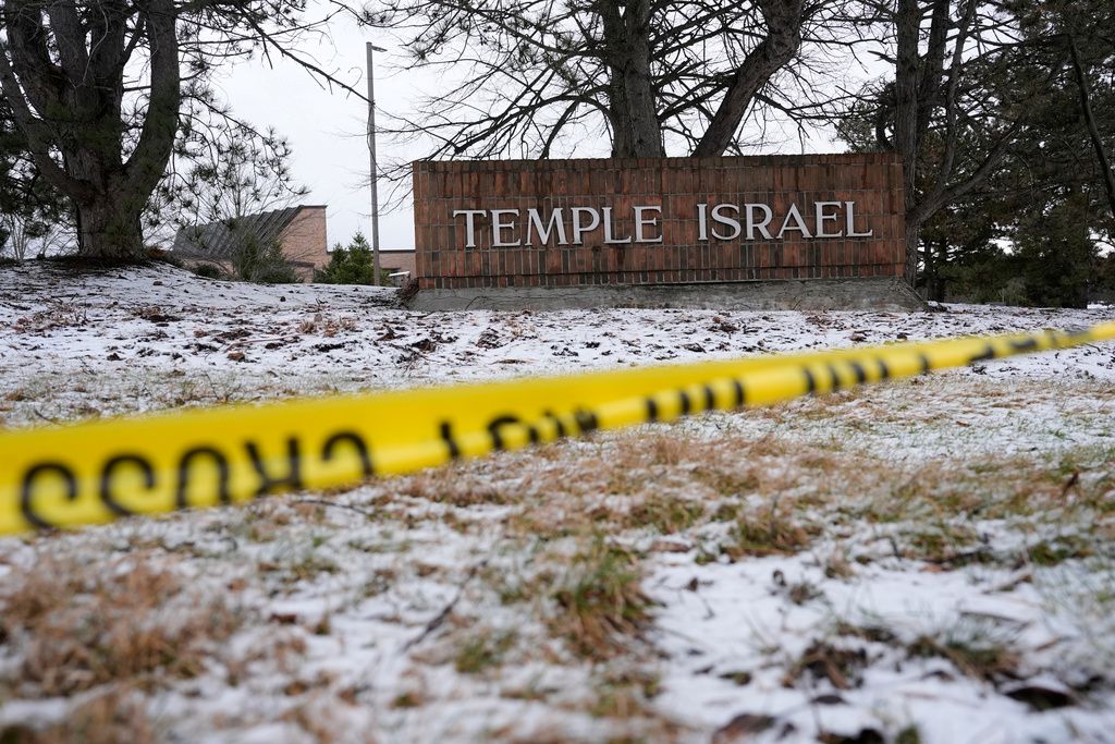 Michigan synagogue attack that left gunman dead inspired by Hezbollah, officials say