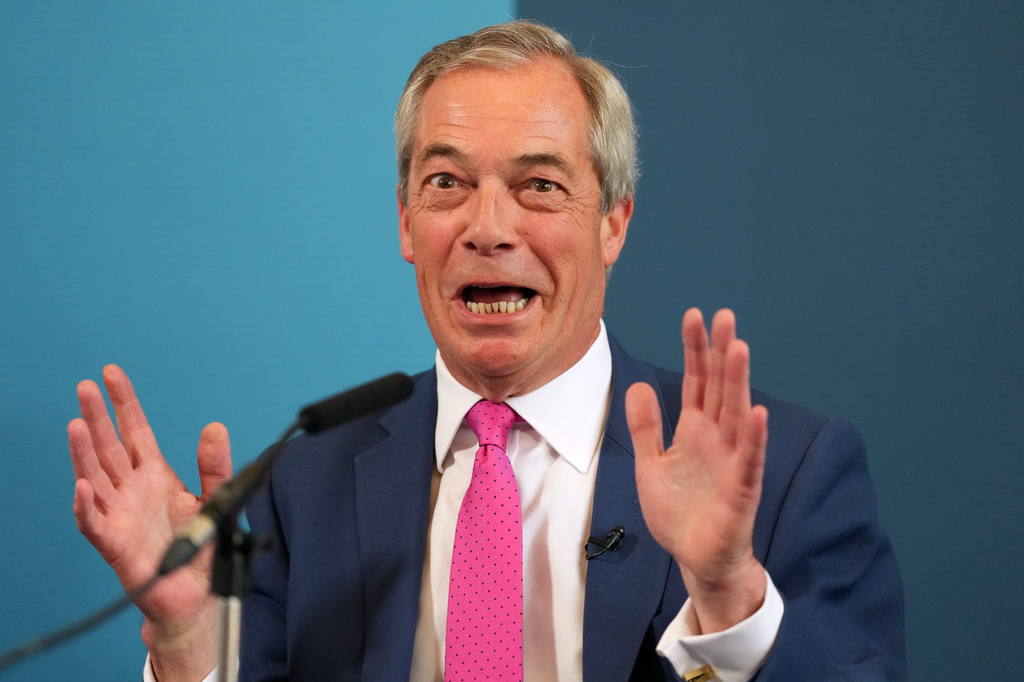 Trump losing UK Right as Farage admits Starmer ‘may be right’ on Iran