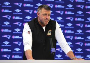 Mike Vrabel has failed as a leader of men