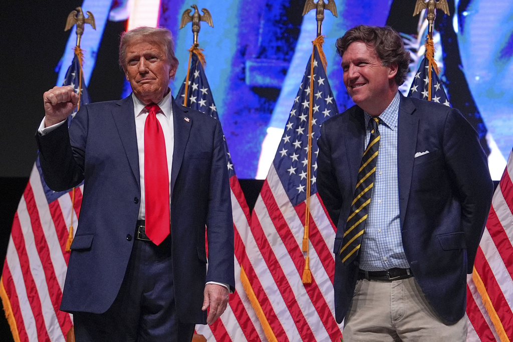 Tucker Carlson says he’s ‘sorry for misleading people’ about Trump
