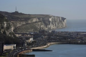 UK government condemns masked anti-immigrant protesters who blocked Dover port